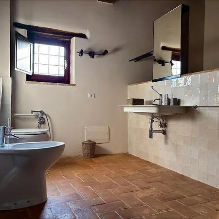 Alloggio per agriturismo Casa Rossa - Francesca